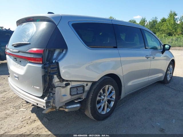 2026 CHRYSLER PACIFICA LIMITED 4
