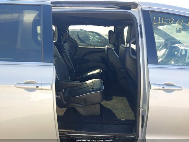 2026 CHRYSLER PACIFICA LIMITED 8