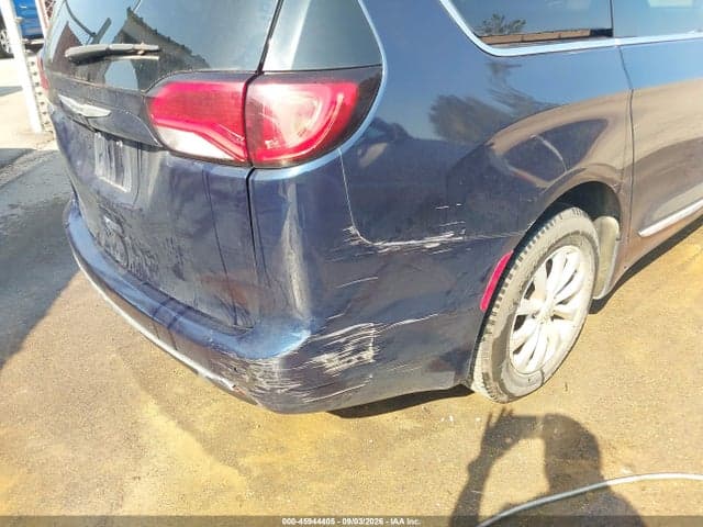 2017 CHRYSLER PACIFICA TOURING-L 19