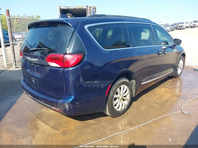 2017 CHRYSLER PACIFICA TOURING-L 4