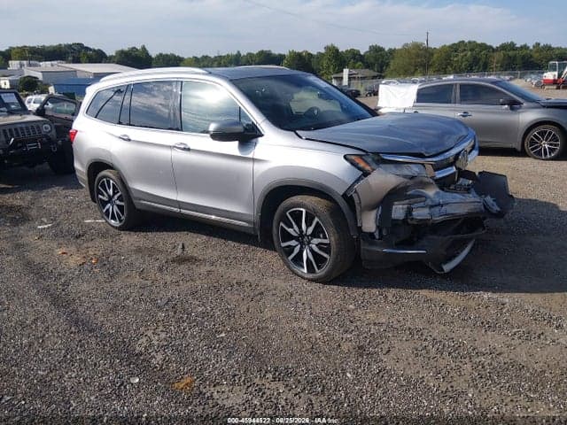 2019 HONDA PILOT TOURING 1