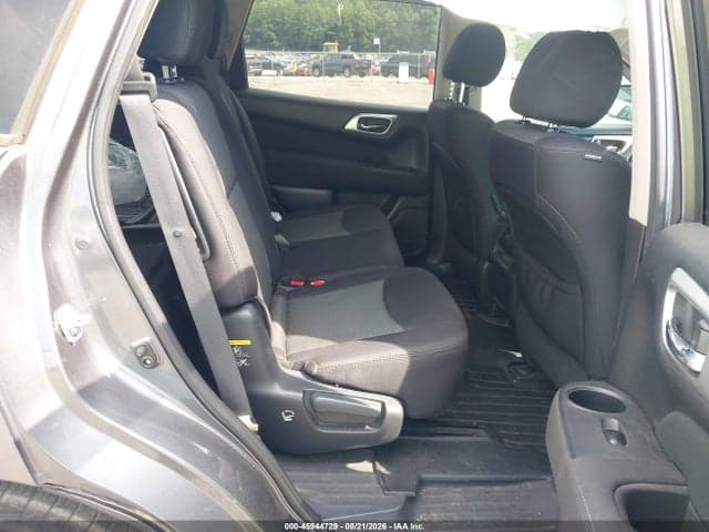 2017 NISSAN PATHFINDER S 8
