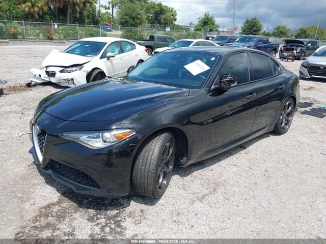 2017 ALFA ROMEO GIULIA TI RWD 2