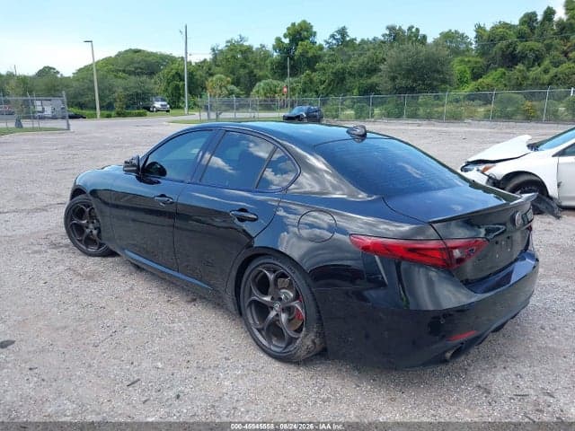 2017 ALFA ROMEO GIULIA TI RWD 3