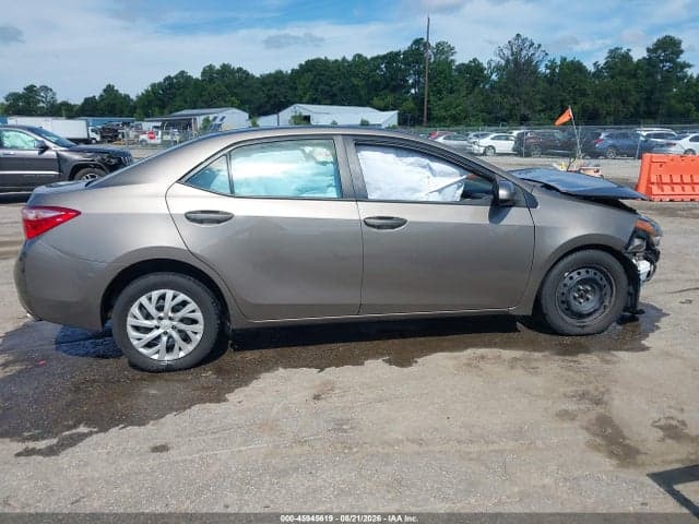 2019 TOYOTA COROLLA LE 13