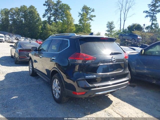 2017 NISSAN ROGUE SV 3
