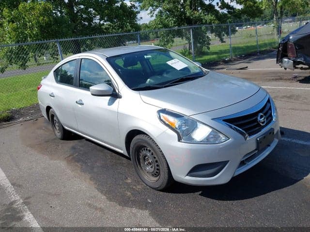 2019 NISSAN VERSA 1.6 SV 1