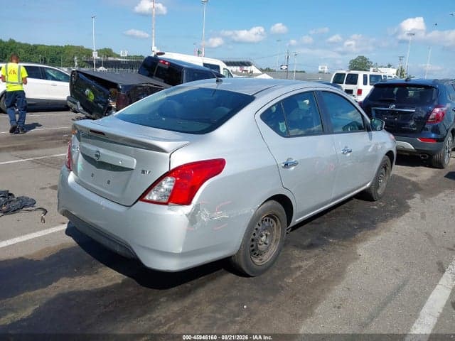2019 NISSAN VERSA 1.6 SV 4