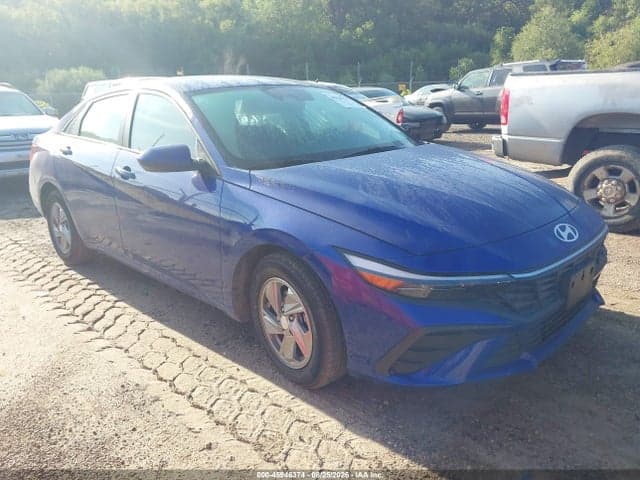 2024 HYUNDAI ELANTRA SE 1