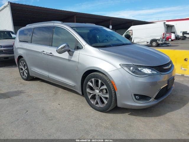 2017 CHRYSLER PACIFICA LIMITED 1