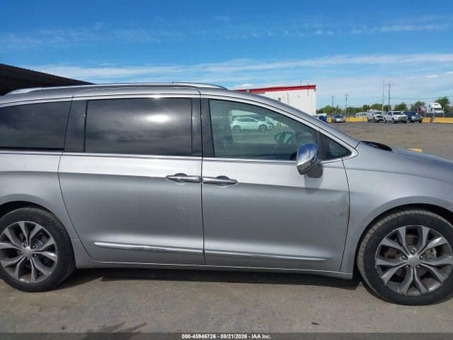 2017 CHRYSLER PACIFICA LIMITED 14