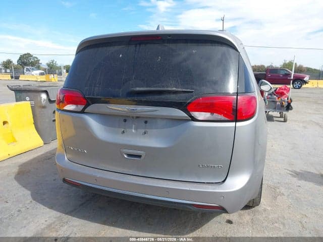 2017 CHRYSLER PACIFICA LIMITED 17