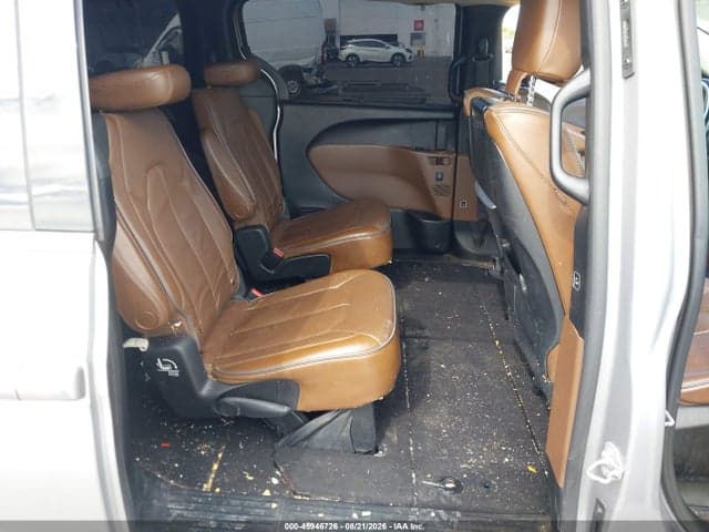 2017 CHRYSLER PACIFICA LIMITED 8