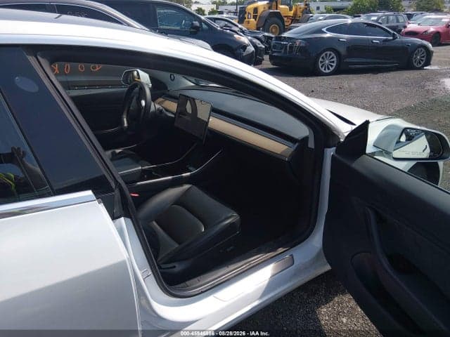 2019 TESLA MODEL 3 LONG RANGE/PERFORMANCE 5