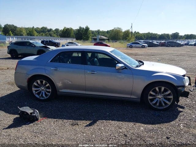 2018 CHRYSLER 300 LIMITED 14