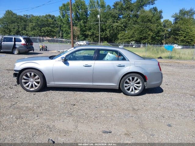 2018 CHRYSLER 300 LIMITED 15