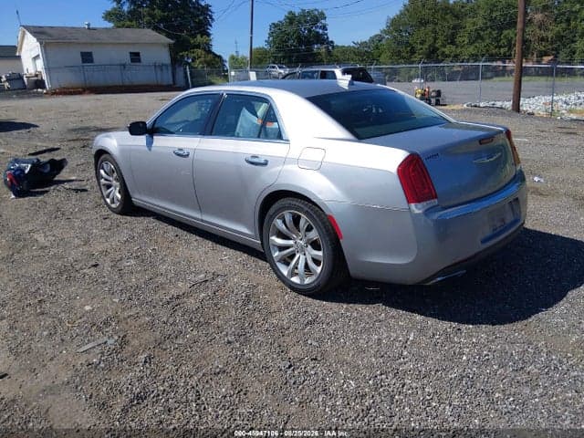 2018 CHRYSLER 300 LIMITED 3