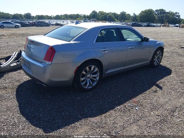 2018 CHRYSLER 300 LIMITED 4