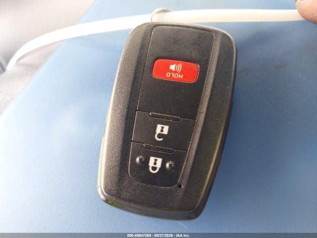 2018 TOYOTA PRIUS ONE 11