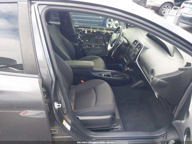 2018 TOYOTA PRIUS ONE 5