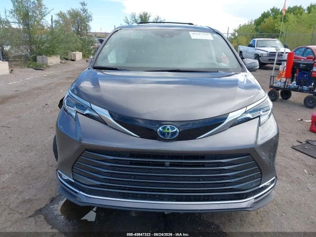 2023 TOYOTA SIENNA PLATINUM 12