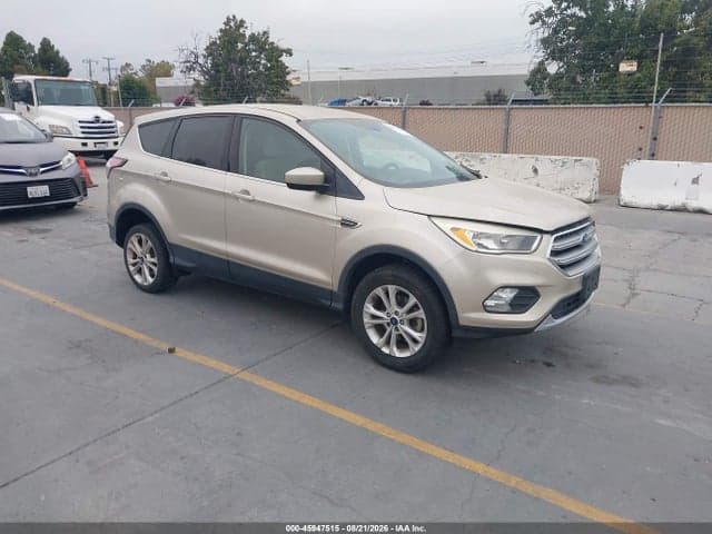 2017 FORD ESCAPE SE 1