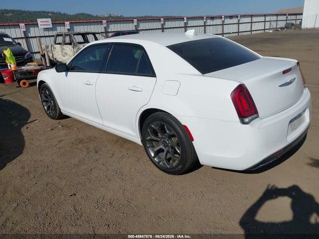 2018 CHRYSLER 300 TOURING 3
