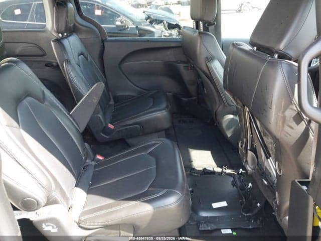 2025 CHRYSLER PACIFICA SELECT 8