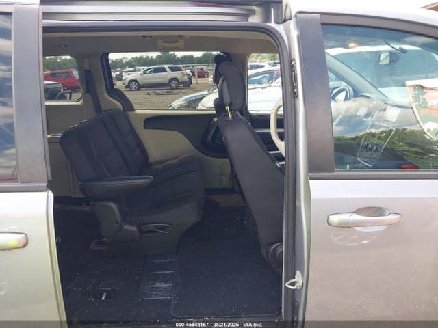 2018 DODGE GRAND CARAVAN SE 8