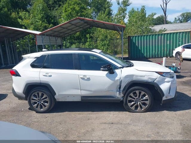 2020 TOYOTA RAV4 XLE PREMIUM 13
