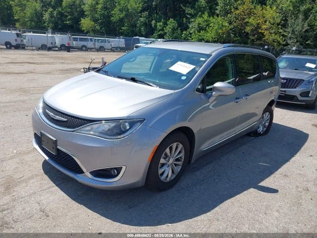 2020 CHRYSLER PACIFICA TOURING L 2