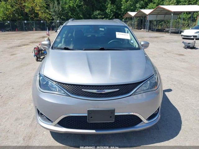 2020 CHRYSLER PACIFICA TOURING L 12