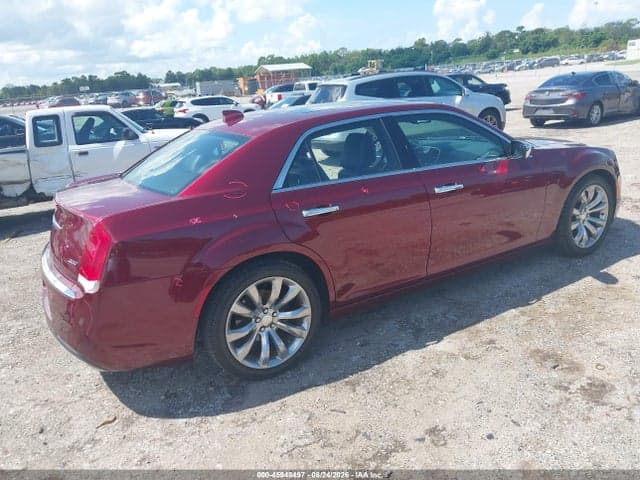 2019 CHRYSLER 300 LIMITED 4