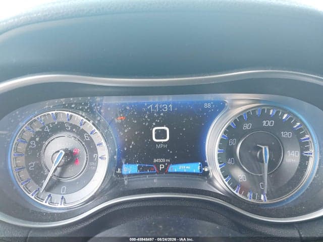 2019 CHRYSLER 300 LIMITED 7