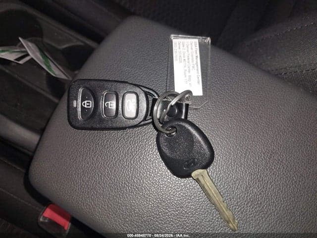 2019 HYUNDAI ELANTRA SE 11