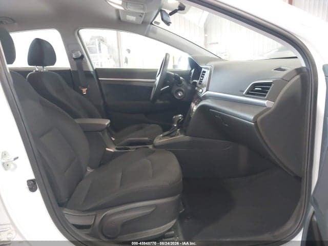 2019 HYUNDAI ELANTRA SE 5