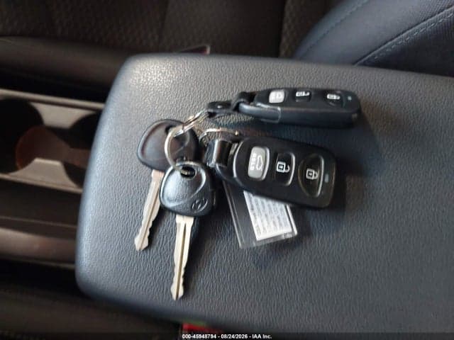 2019 HYUNDAI ELANTRA SE 11