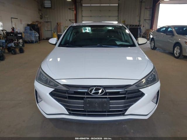 2019 HYUNDAI ELANTRA SE 17