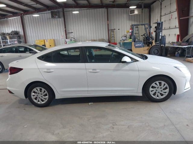 2019 HYUNDAI ELANTRA SE 18