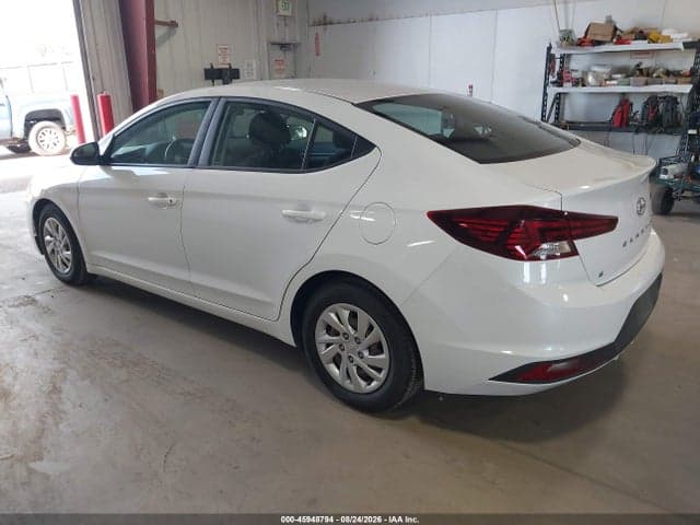 2019 HYUNDAI ELANTRA SE 3