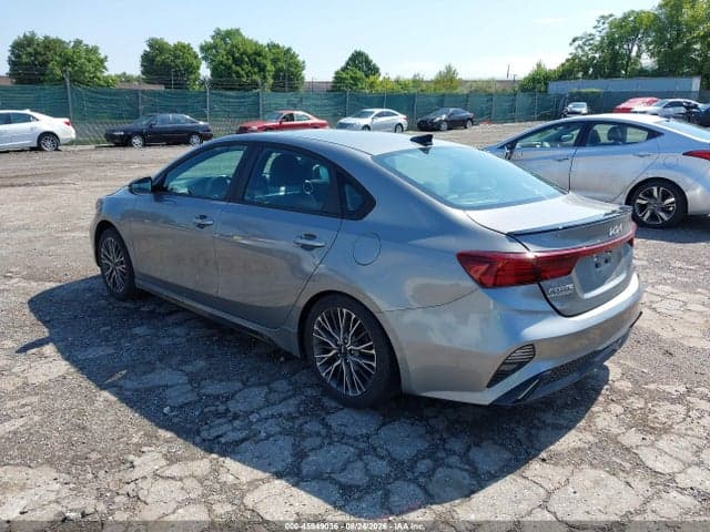 2023 KIA FORTE GT-LINE 3