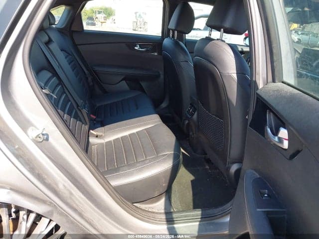 2023 KIA FORTE GT-LINE 8