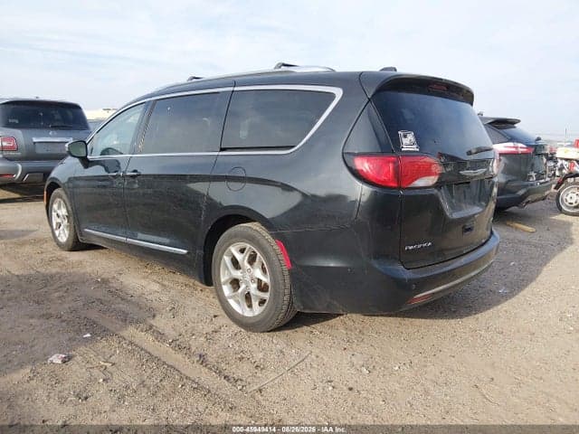 2019 CHRYSLER PACIFICA LIMITED 3