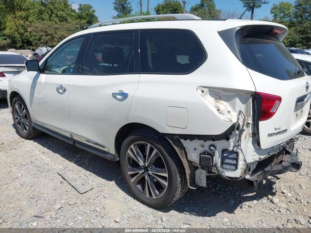 2017 NISSAN PATHFINDER PLATINUM 3
