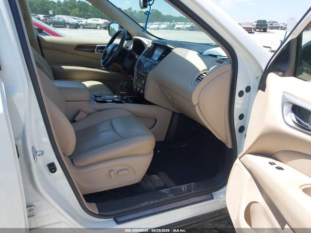 2017 NISSAN PATHFINDER PLATINUM 5