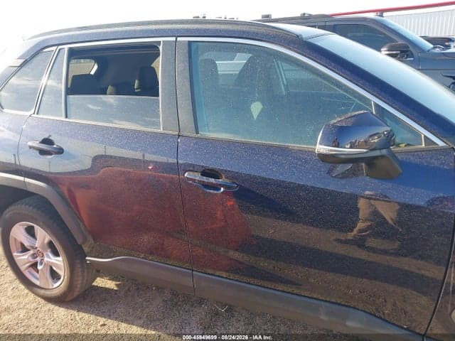 2021 TOYOTA RAV4 XLE 13