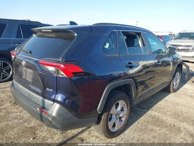 2021 TOYOTA RAV4 XLE 4