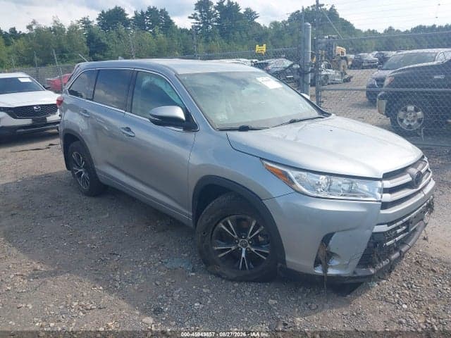 2017 TOYOTA HIGHLANDER LE PLUS 1