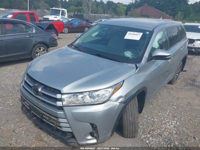 2017 TOYOTA HIGHLANDER LE PLUS 2
