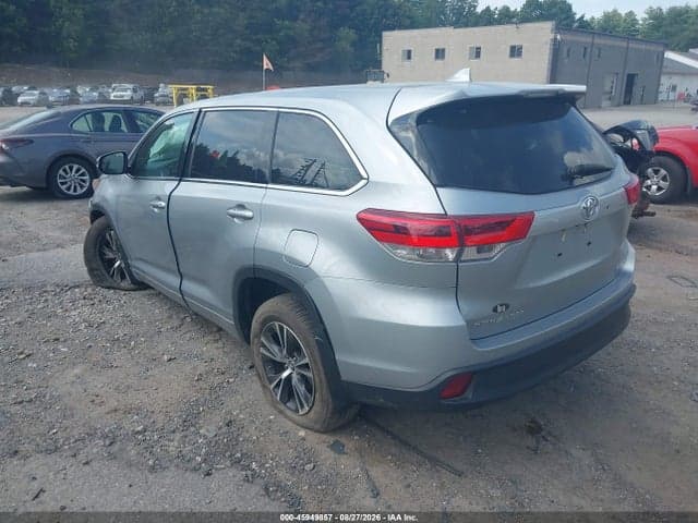 2017 TOYOTA HIGHLANDER LE PLUS 3